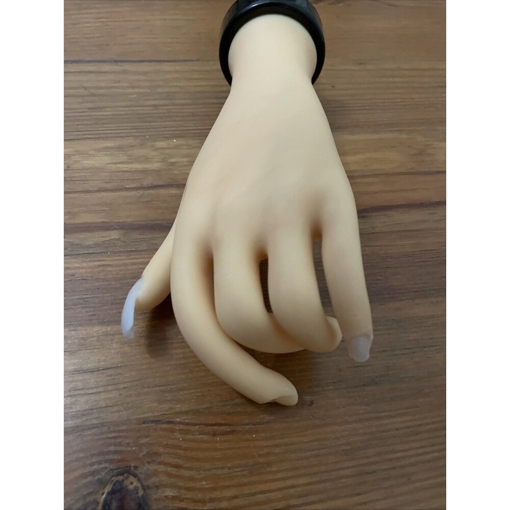 Bendable Nail Practice Hand for Acrylic Art & Training Poseable Mannequin - Picture 9 of 9